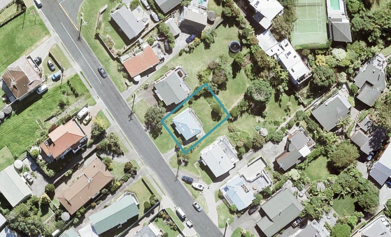 19 Melandra Road, Stanmore Bay, Whangaparaoa - Carousel 1