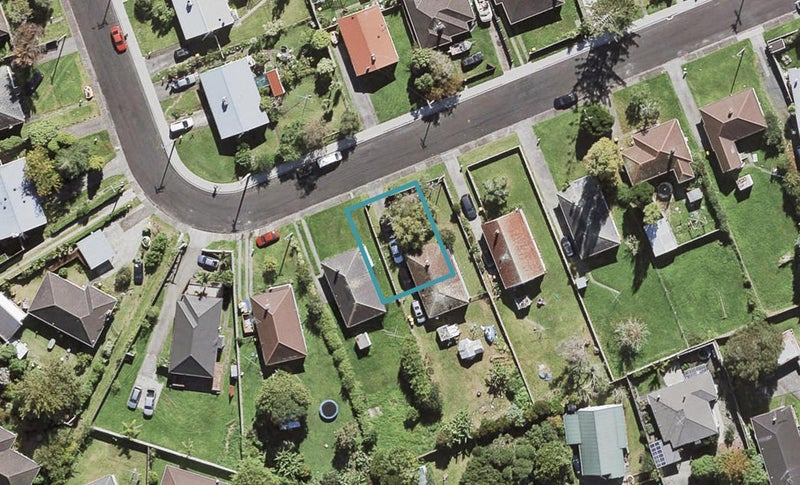 28 Chippendale Crescent, Birkdale, Auckland - Carousel 1