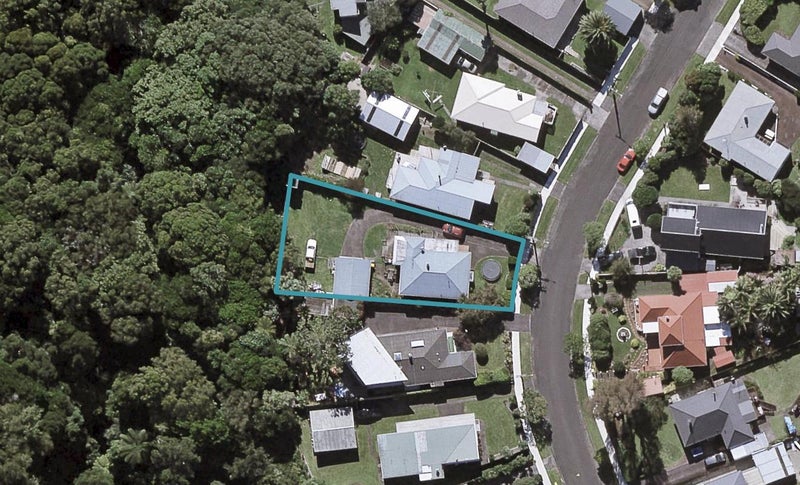 27/27A Budleigh Street, Frankleigh Park, New Plymouth - Carousel 1