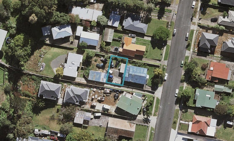 15C Earlsworth Road, Mangere East, Auckland - Carousel 1