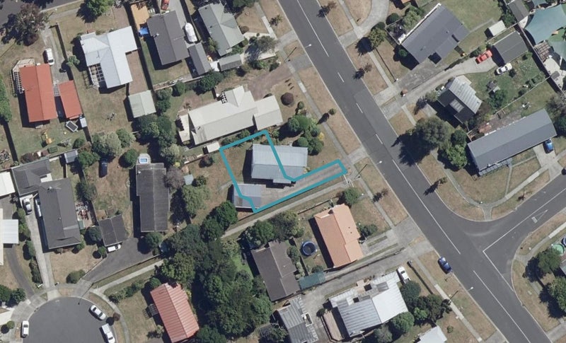 2/45 Endeavour Avenue, Flagstaff, Hamilton - Carousel 1