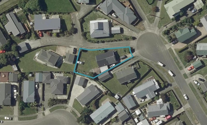 10 Lydia Place, Kelvin Grove, Palmerston North - Carousel 1