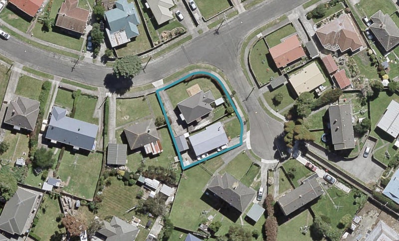 2/10 Futter GR, Taita, Lower Hutt - Carousel 1