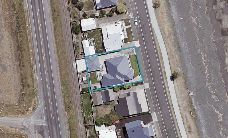 95 The Esplanade, Westshore, Napier - Carousel 1