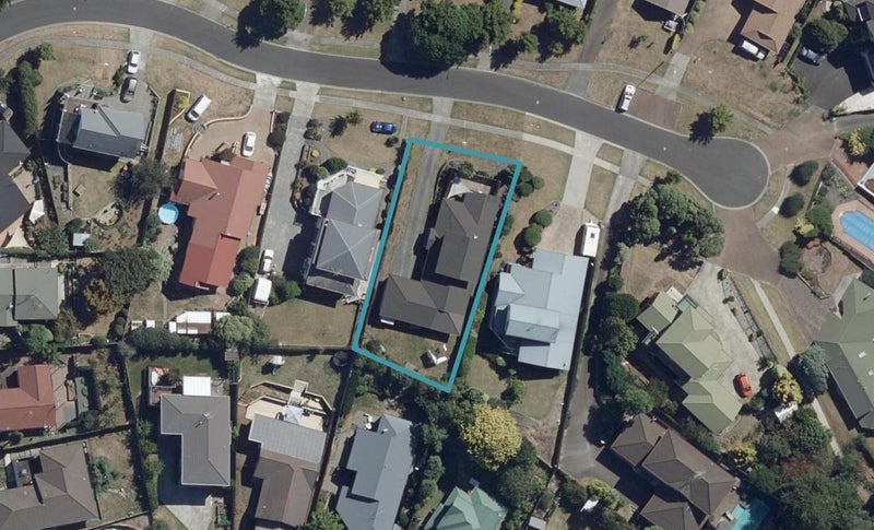 10 Prospect Place, Western Heights, Hamilton - Carousel 1