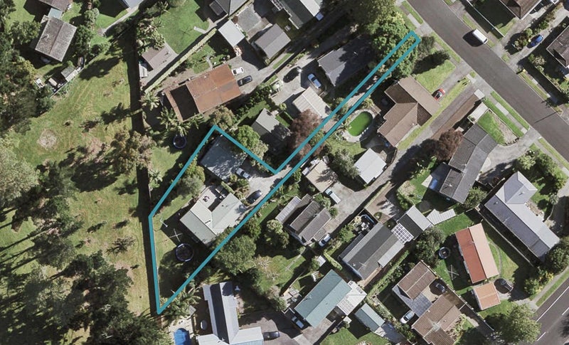 12 Oakmont Place, Wattle Downs, Auckland - Carousel 1