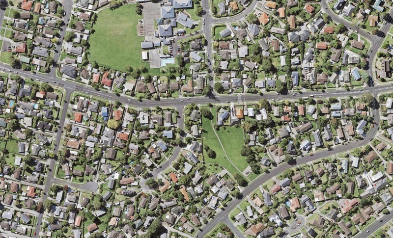 2B Bain Place, Bucklands Beach, Auckland - Carousel 1
