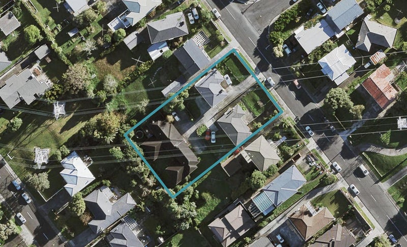42 Ellis Avenue, Mount Roskill, Auckland - Carousel 1
