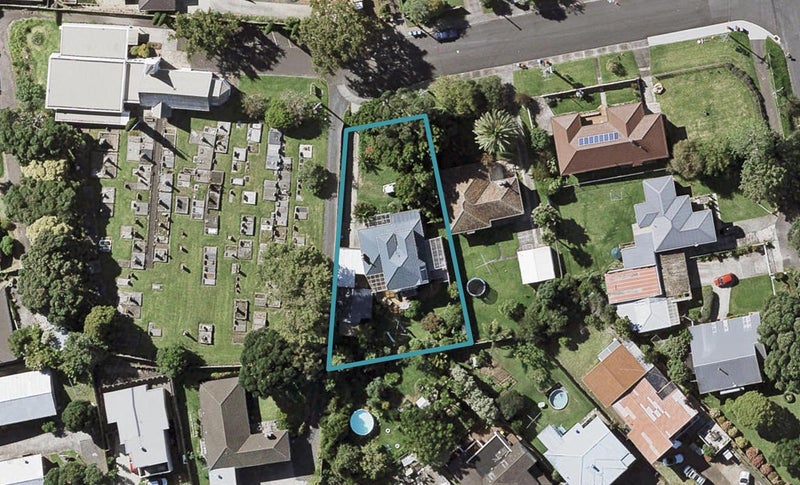 6 Thompson Road, Panmure, Auckland - Carousel 1