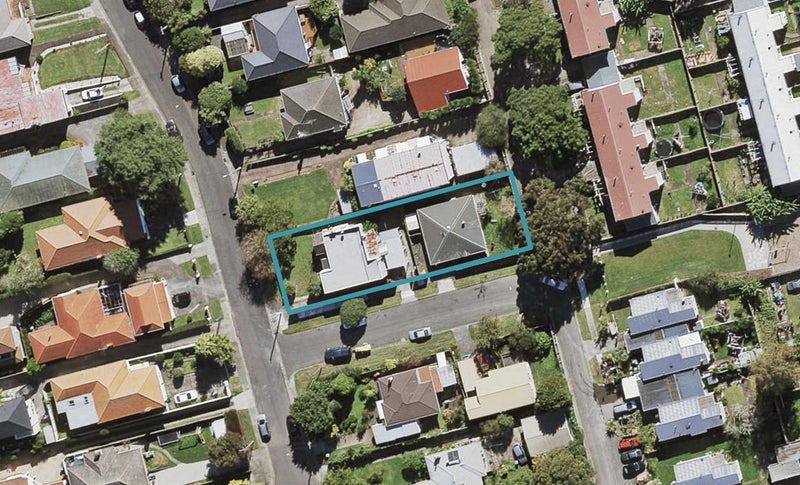 1A Delphine Close, Mount Albert, Auckland - Carousel 1