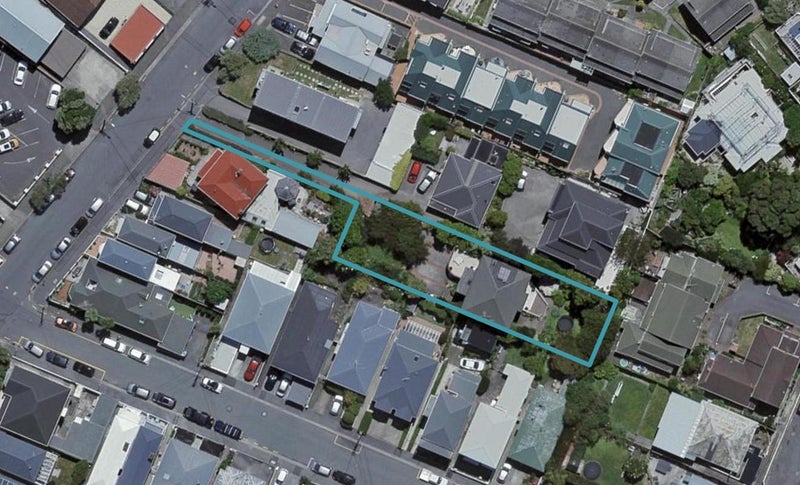 30A Roxburgh Street, Mount Victoria, Wellington - Carousel 1