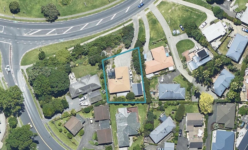 184 Welcome Bay Road, Welcome Bay, Tauranga - Carousel 1
