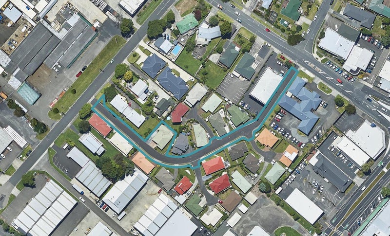5 Racecourse Way, Gate Pa, Tauranga - Carousel 1