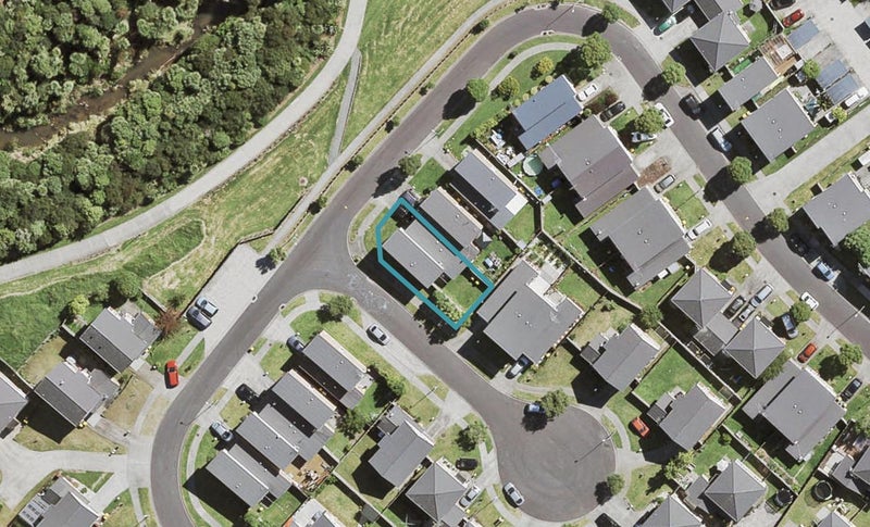 43 Brashier Circle, Sunnyvale, Auckland - Carousel 1
