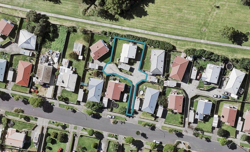 54C Maybury Street, Point England, Auckland - Carousel 1