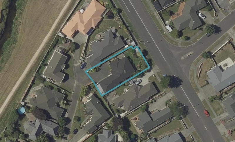 20A Rothesay Place, Highbury, Palmerston North - Carousel 1