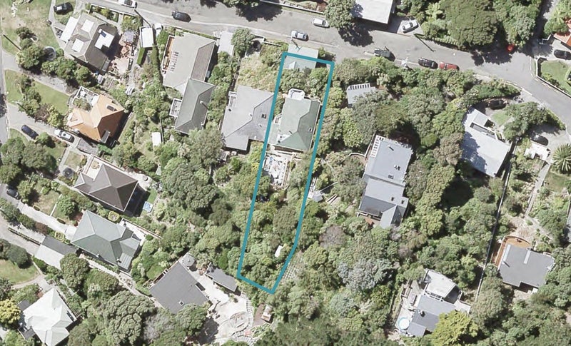 32 Rona Street, Eastbourne, Lower Hutt - Carousel 1