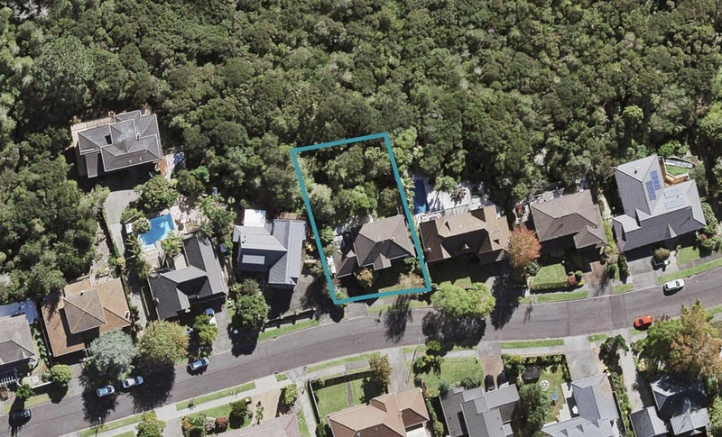 14 Ravenstone Place, Chatswood, Auckland - Carousel 1