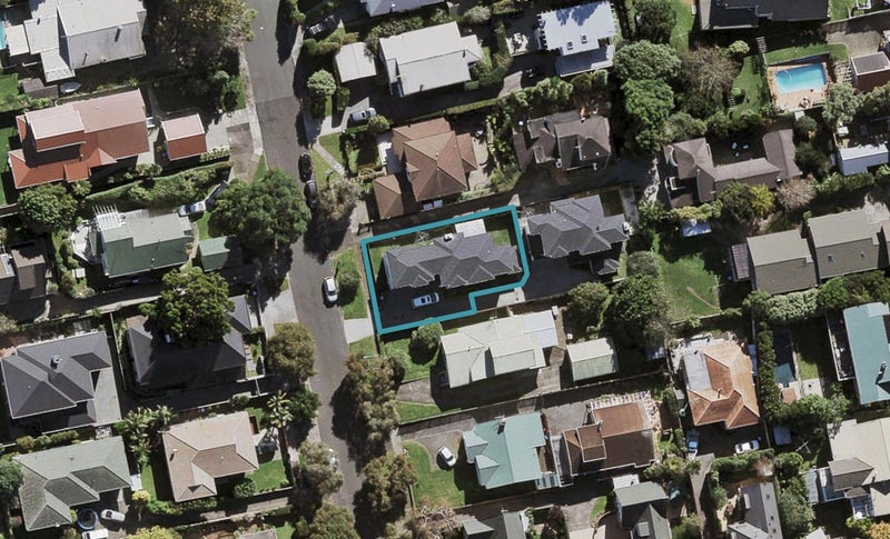 9A Tuperiri Road, Epsom, Auckland - Carousel 1