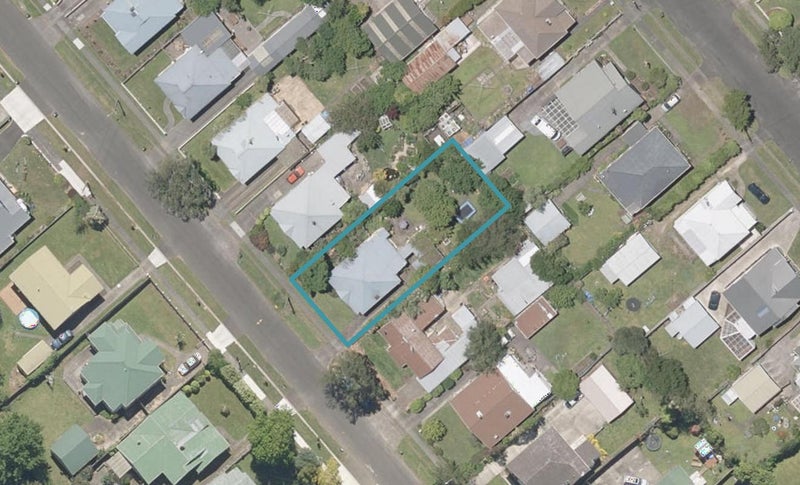 55 Young Street, Whanganui East, Whanganui - Carousel 1