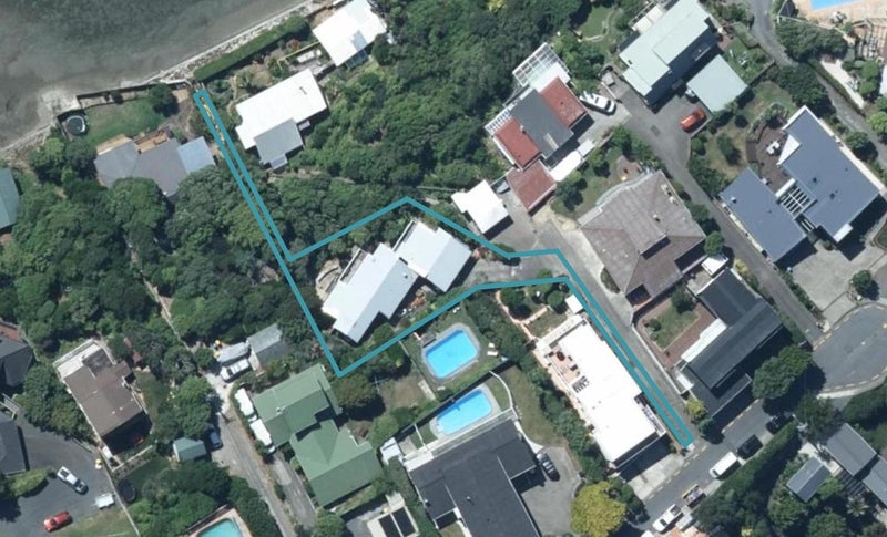 83 Seaview Road, Paremata, Porirua - Carousel 1
