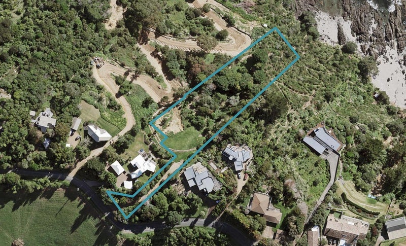 320A Sea View Road, Ostend, Waiheke Island - Carousel 1