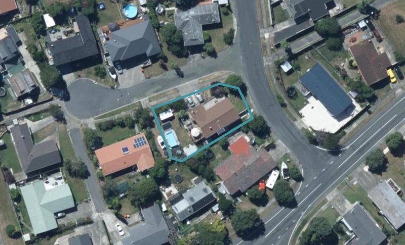114 Leeward Drive, Whitby, Porirua - Carousel 1