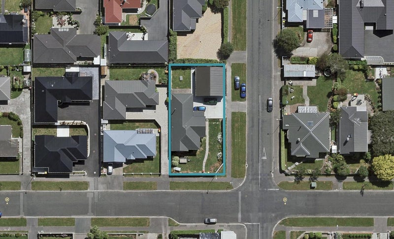 126 George Street, Windsor, Invercargill - Carousel 1