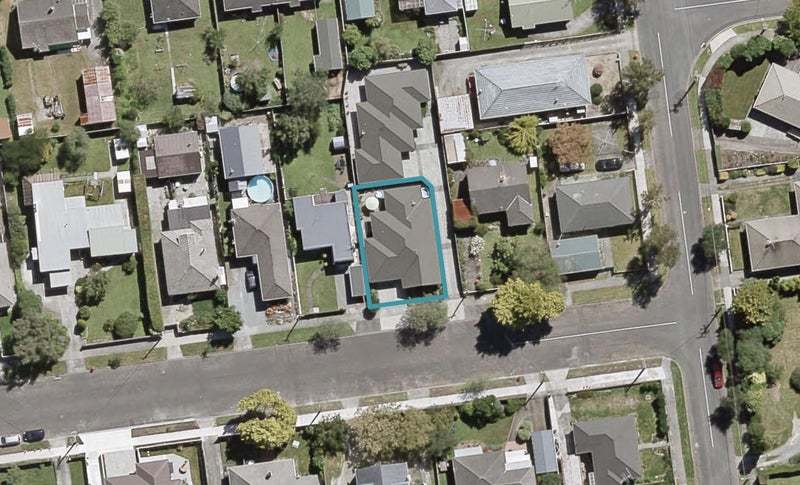 21 Elm Street, Ebdentown, Upper Hutt - Carousel 1