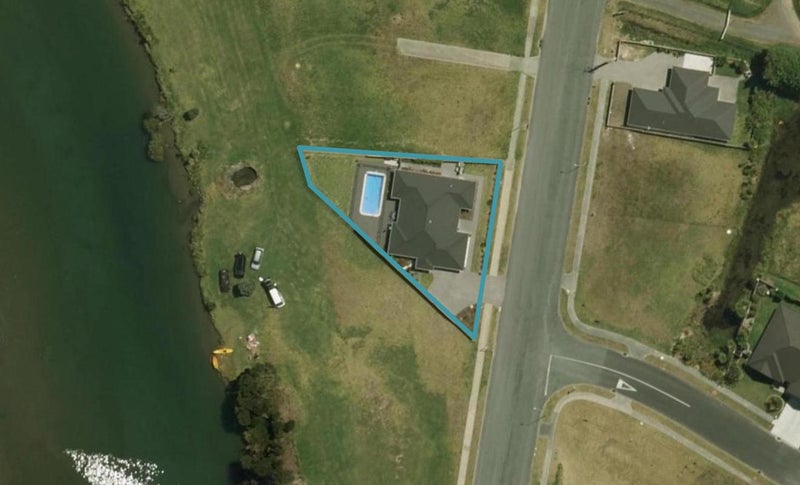 90 Tamure Place, Ruakaka - Carousel 1