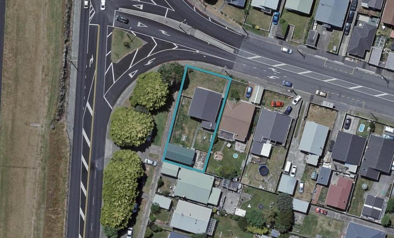 4 Caledonia Street, Miramar, Wellington - Carousel 1