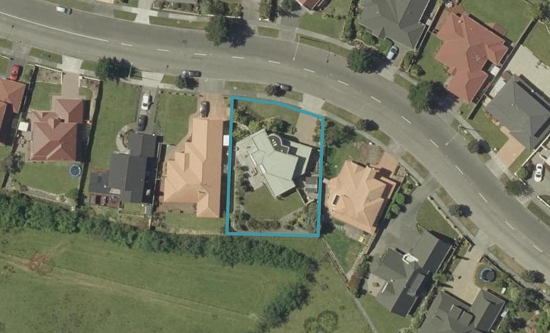 110 Pacific Drive, Fitzherbert, Palmerston North - Carousel 1