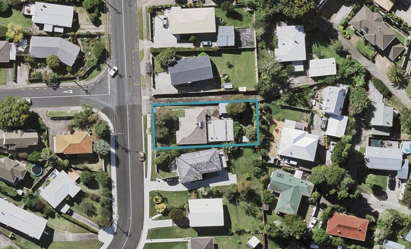 57 Sunnynook Road, Forrest Hill, Auckland - Carousel 1