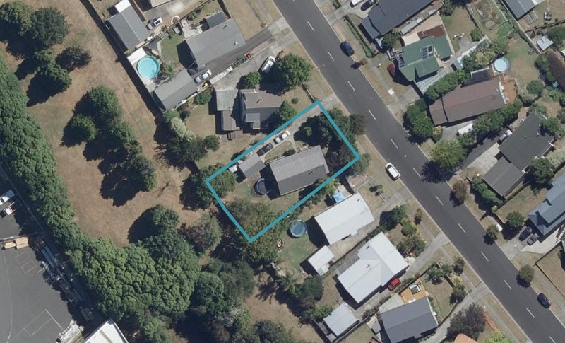 19 Balmerino Crescent, Pukete, Hamilton - Carousel 1