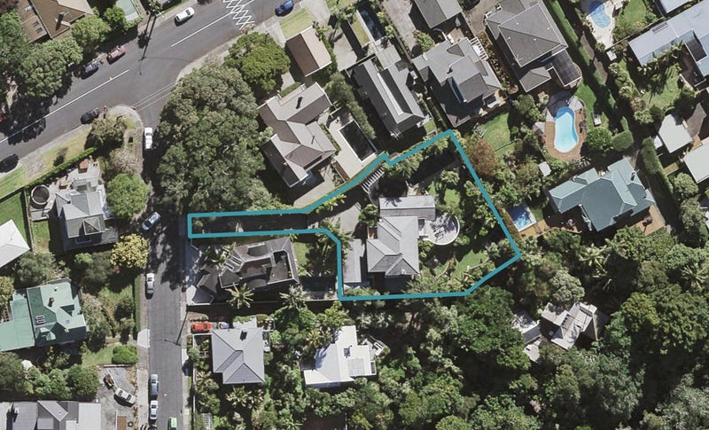 11 Wakanui Street, Birkenhead, Auckland - Carousel 1