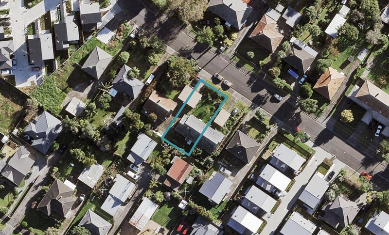 52 Daventry Street, Waterview, Auckland - Carousel 1