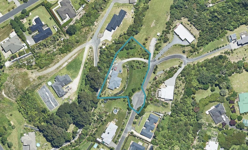 35 Stonebridge Way, Pyes Pa, Tauranga - Carousel 1