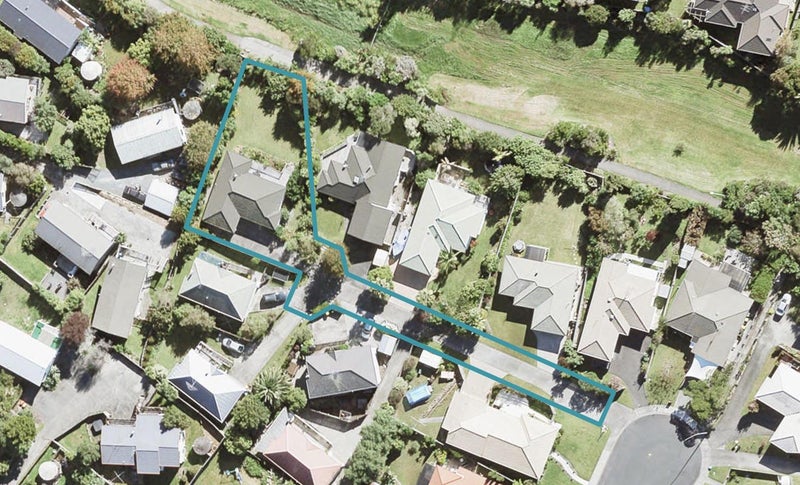 17 Greta Place, Stanmore Bay, Whangaparaoa - Carousel 1