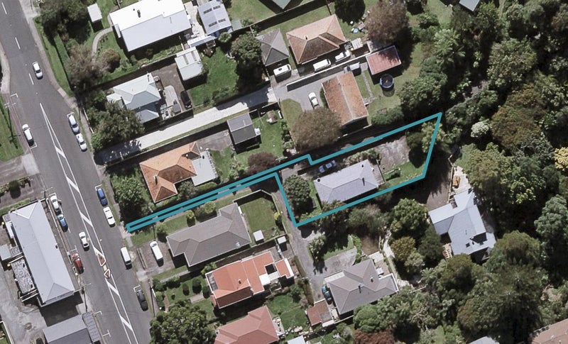 65A Govett Avenue, Frankleigh Park, New Plymouth - Carousel 1