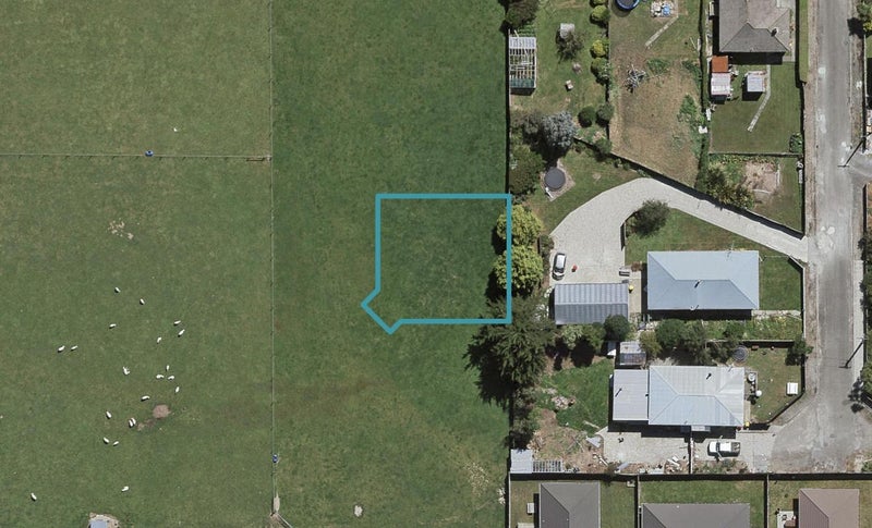 8 Scully Place, Strathern, Invercargill - Carousel 1