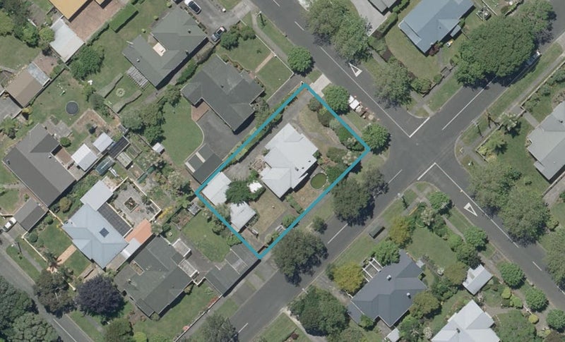 11 Parkes Avenue, Saint Johns Hill, Whanganui - Carousel 1