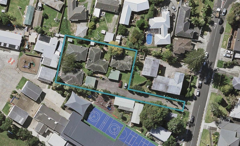4/75 Udys Road, Pakuranga, Auckland - Carousel 1