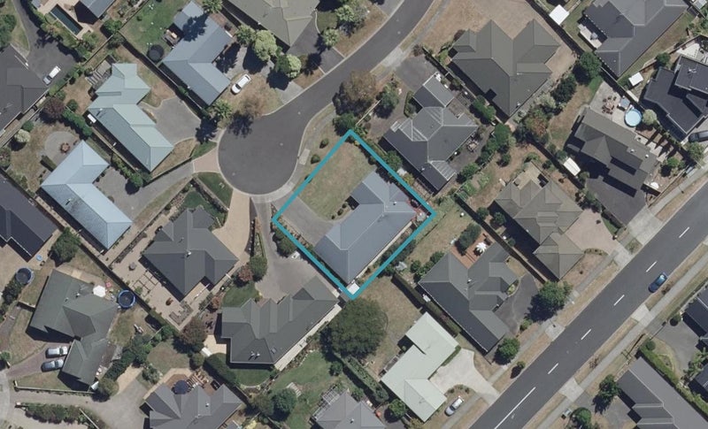 13 Chatswood Place, Rototuna, Hamilton - Carousel 1