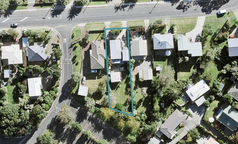 47 Vipond Road, Stanmore Bay, Whangaparaoa - Carousel 1