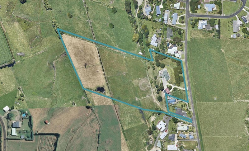 100 Grant Road, Opotiki, Opotiki - Carousel 1