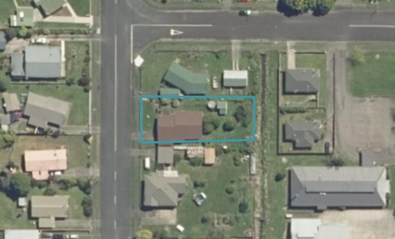 12 Paul Drive, Ngatea, Ngatea - Carousel 1