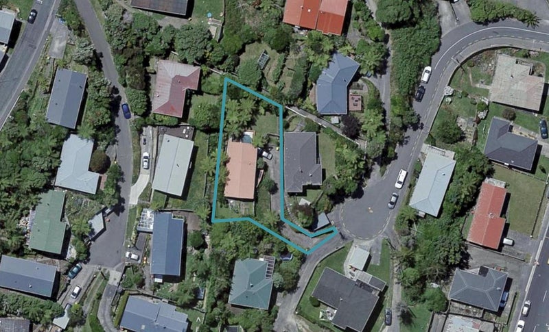 14 Stella Grove, Newlands, Wellington - Carousel 1