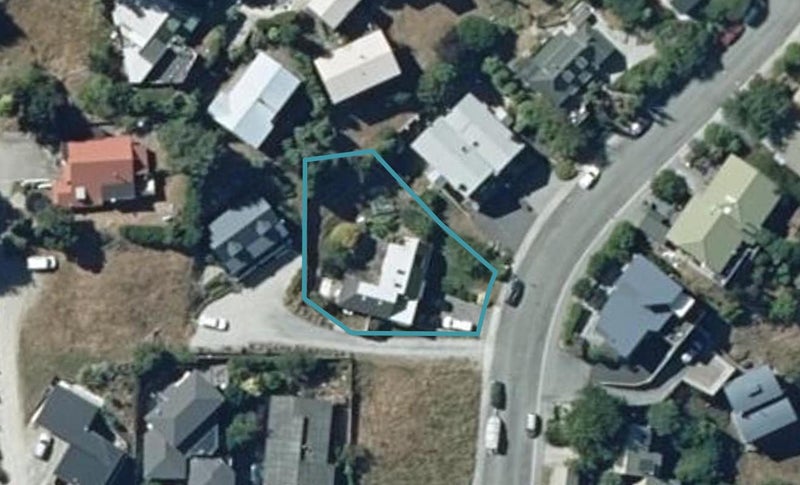 32 Greenstone Place, Fernhill, Queenstown - Carousel 1