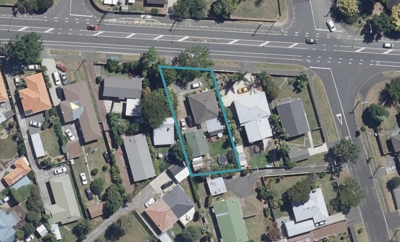 172 Clyde Street, Hamilton East, Hamilton - Carousel 1