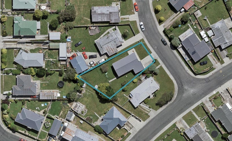 28 Dundee Place, Strathern, Invercargill - Carousel 1